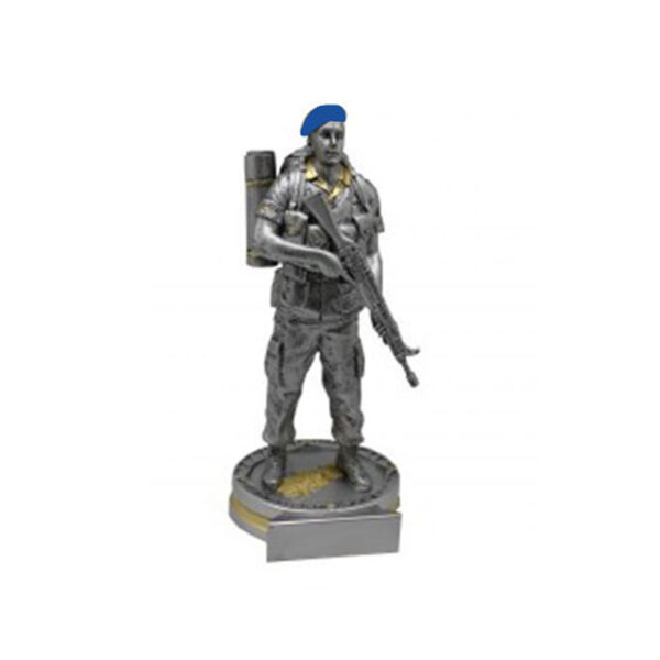 UNITED COMANDO TROPHY 24CM - Image 1