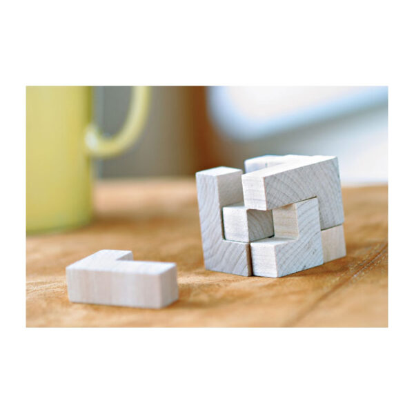 7-PIECE WOODEN PUZZLE GAME - Image 2