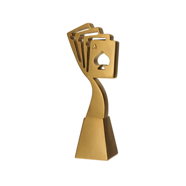 CARDS FIGURE TROPHY AWARD 23CM - Image 1