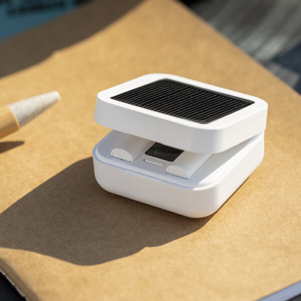 VINZER BLUETOOTH® EARPHONES – WHITE FINISH WIRELESS EARBUDS WITH SOLAR CHARGING - Image 7